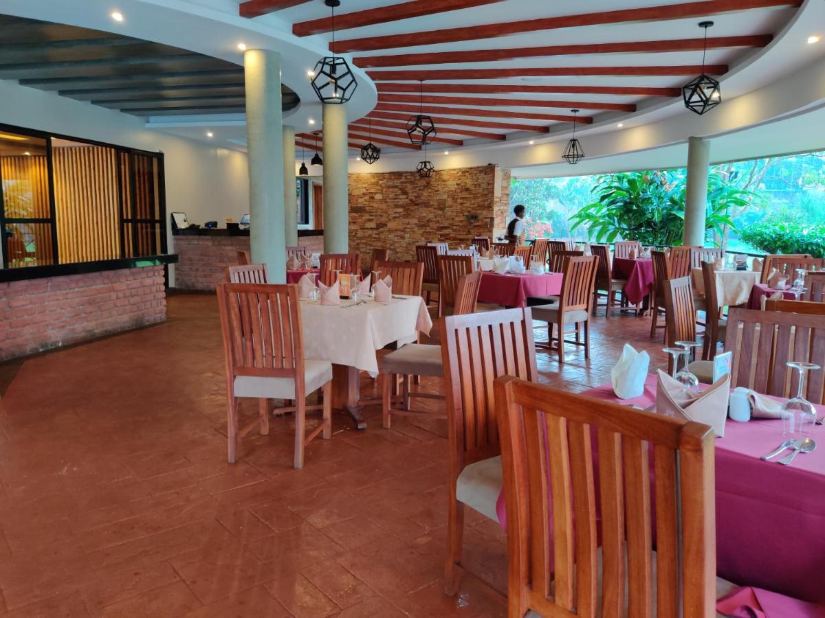 Nile Village Hotel & Spa Jinja Exterior photo